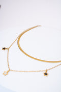Set collares dorados doble capa — cadena plana + cadena con estrellas esmaltadas