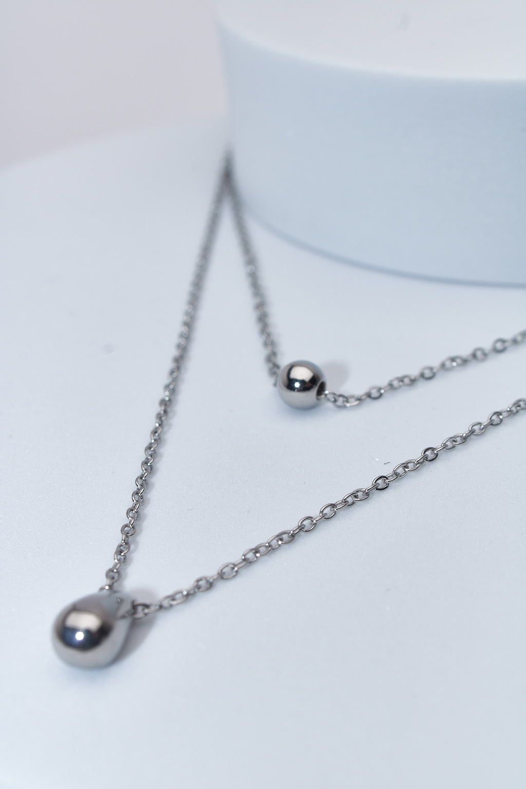 Set collares doble capa con charms gota y bola — acero inoxidable plateado